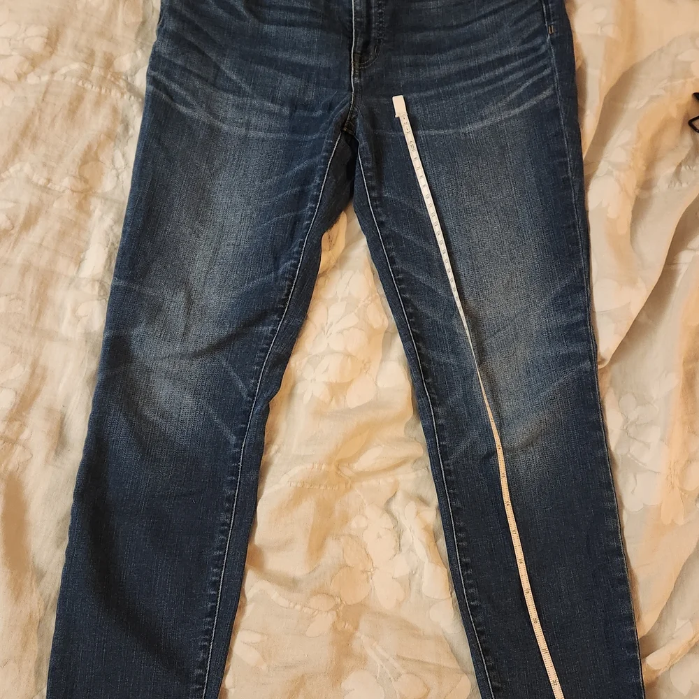 Madewell 9" High Rise Skinny Jeans - Picture 3 of 3